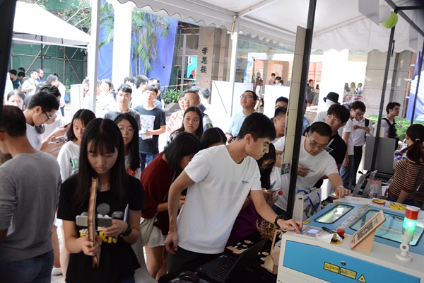 Maker Faire席卷深圳，雷宇创客种子遍布世界！